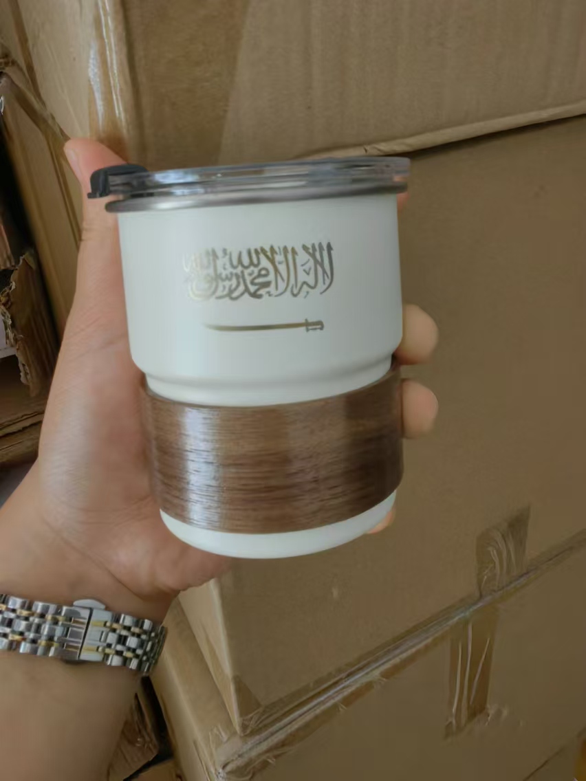 サウジアラビアの国旗ロゴステンレス鋼カップビールジョッキ蓋付 - Coffee Tea Name のレビューと価格