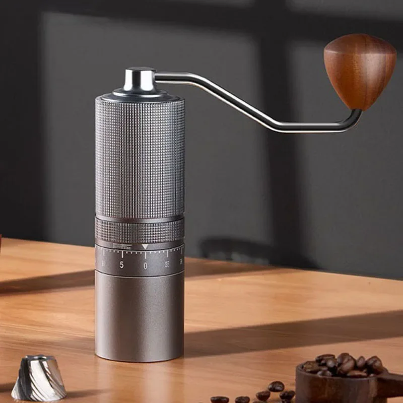 新しいプロフェッショナル手動コーヒーグラインダー 5 コア  - Burr Hand Grinder のレビューと価格