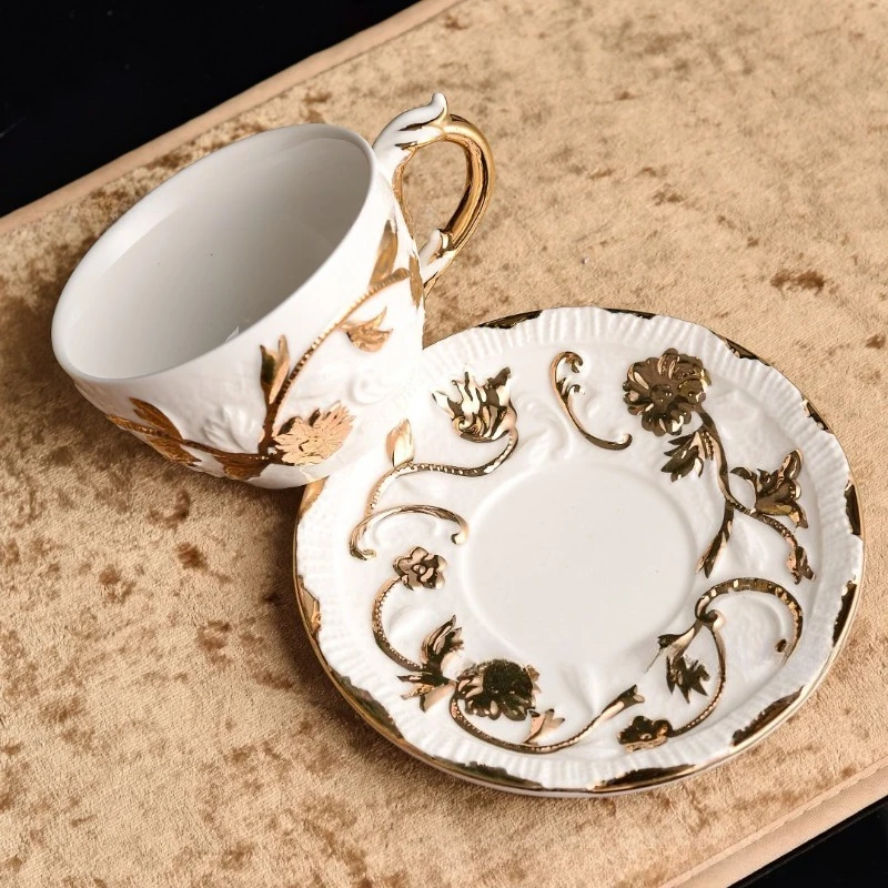 ヴィラリスタイル、浮き彫り模様の金縁が施された磁器製コーヒー - Coffee Tea Sugar のレビューと価格